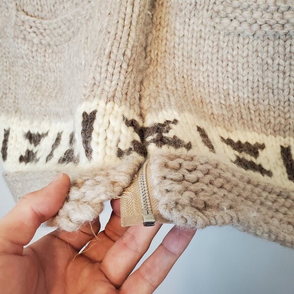 NOT FOR SALE Poshmark will Restrict Sellers Accounts If We Delete Too Many Items - Picture 4 of 4